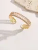 Conjunto de Anel e Pulseira Abertos Exagerados de Personalidade Cheio de Diamantes Novo Sucesso de Vendas Cruzado Europeu e Americano Pulseira Vazada Joias de Celebridade da Internet