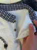 Sudadera de retazos a cuadros estilo americano con cuello camisero para hombre, nueva camiseta de manga larga con cuello POLO para primavera y otoño con diseño de dos piezas simulado