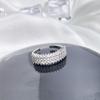 Anel aberto de luxo leve vazado com diamantes completos, moda feminina, design de nicho requintado de alta qualidade, estilo frio que combina com tudo, anel da moda