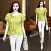 Camisa Feminina Elegante Estilo Coreano de Manga Curta, Novo Modelo de Verão, Estilosa e Versátil, Blusa Rejuvenescedora para Figuras Baixas