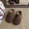 Sapatos Birkenstock estilo slip-on com sola grossa e acabamento em pele, vestuário de inverno feminino para exterior, novo modelo de inverno 2026, chinelos de algodão felpudo
