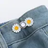 Botón de Cara Sonriente con Margarita para Cintura, Base Plana, Desmontable, Sin Coser, Botón de Cintura Reductor para Jeans, Reductor de Talla de Cintura