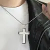 Acero de titanio inglés hip hop cruz acero de titanio colgante para hombre estilo coreano nicho versátil moda collar joyería al por mayor