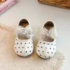 Zapatos de Princesa para Niñas 2026 Primavera y Otoño Plateados Elegantes Zapatos Pequeños de Cuero para Niños Zapatos Mocasines de Suela Suave Zapatos Individuales Antideslizantes Zapatos de Espectáculo