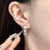 Arete Personalizado de Moda Versátil Aretes de Serpiente Zircón de Diamante Completo Otoño e Invierno Diseño Nicho de Lujo Ligero de Alta Gama Tachuelas para Oreja