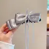 Pinza banana de satén plisado estilo francés para recogidos de mujer, pasador grande para coletas altas, pinza de agarre vertical con un toque de alta gama