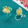 Pendientes navideños de nicho lindos pendientes de resina para perforación de oreja nuevos pendientes pequeños simples elegantes de moda para mujeres