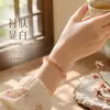 Pulsera de Jade Crudo Natural Jingde Jewelry con Textura Delicada, Brillo Suave y Diseño de Flor de Durazno, Disponible para Venta al por Mayor del Fabricante