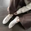 Zapatos Planos de Encaje de Cuero Transpirable Calados Retro Estilo Francés con Punta Redonda y Corte Profundo para Mujer, Primavera 2026