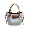 Bolsa de Mão Estilo Coreano de Nicho Bolsa Transversal Feminina de Mão Tendência Bolsa de Moda Versátil para o Dia a Dia Textura Bolsa de Ombro Único Estilo Balde