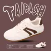 Cross 2026 Outono Novo Cadarço Tênis de Treinamento Alemão Sapatos Brancos Sola Macia Versátil Casual Sapatos Esportivos Estudante Feminina Sapatos Forrest Gump