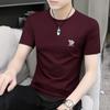Nova camiseta masculina de verão de manga curta com letra, camiseta de manga média, camiseta de alta modal seda gelo para jovens, atacado