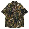 Camisa de Manga Curta com Estampa Total de Paisagem Florestal em Pintura a Óleo Retrô com Fita Floral e Pingente de Contas de Madeira, Modelagem Solta com Ombros Caídos para Homens