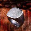 Acero Guerrero joyería vintage al por mayor moda hombres y mujeres acero de titanio Europa y Estados Unidos simple liso plata antigua anillo cuadrado