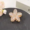 Pinza de Flor Completa de Diamantes Estilo Coreano Lujo Ligero Pinza Tiburón para Cabello Mitad Recogida en la Parte Trasera de la Cabeza Pinza de Cabello Elegante de Pedrería Plumeria para Mujeres