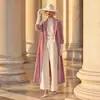 Gabardina larga vintage de terciopelo transfronteriza europea y americana para mujer, con cuello de solapa, corte holgado, caída fluida, hasta la rodilla, larga de moda