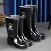 Botas de lluvia de corte bajo para hombre con forro de polar, zapatos impermeables engrosados, impermeables y antideslizantes, cálidos y aislados, adecuados para sitios de construcción, disponibles en estilos de caña alta y caña corta