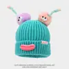 Novos Chapéus Coloridos Divertidos para Homens e Mulheres Chapéus de Lã Tricotados Inverno Fofos para Crianças Família Chapéus de Lã com PomPom Japoneses e Coreanos para Manter Aquecido e Proteger as Orelhas