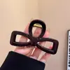 Pinza de Tiburón para el Cabello con Lazo Simple en la Parte Posterior de la Cabeza Pinza Pinza para el Cabello para Mujer Estilo de Alta Gama Nuevo Estilo 2025 Adorno para el Cabello Elegante