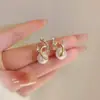 Pendientes de Botón con Diamantes Letra Doble C Perla Moda de Lujo Accesible para Mujer 2024 Pendientes de Gama Alta