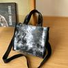 2021 Nova Bolsa de Ombro de Lona de Contraste de Cor Bolsa de Pano Simples Estilo Coreano Elegante Blizzard Bolsa de Ombro Artística