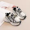 Zapatillas para niños otoño 2024 nuevo estilo zapatos de malla para niños zapatos de malla transpirables para niñas zapatos de papá suela blanda zapatillas para correr modernos