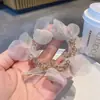 Elegante y Grácil Lazo para el Cabello de Organza con Pétalos y Perlas, Exquisito Lazo para Coleta Alta, Cuerda Elástica para el Cabello de Mujer