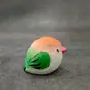 Adorno de pájaro regordete tallado en madera hecho a mano, pájaro gordo mini pintado, decoración de escritorio de madera maciza, regalo curativo cultural y creativo