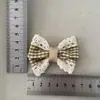 Calcetín con Adorno de Lazo Bloque de Color Encaje de Rejilla Bolsa para Muñeca de Mascota Material Decorativo Flor para Zapato DIY Pinza para el Cabello Mano