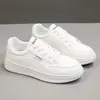 Tênis Branco Qr-W001 para Estudantes do Sexo Feminino, Estilo Coreano, Novo Lançamento Primavera 2026, Tênis Esportivo de Cano Baixo, Leve e Confortável