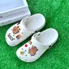 Zuecos para estudiantes para hombres y mujeres, calzado de verano para exteriores, pantuflas casuales lindas de suela suave EVA antideslizante