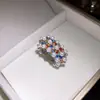 Pendientes de Clip para Oreja con Perlas Incrustadas de Diamantes Estilo Retro Europeo y Americano, Modernos y Sencillos, Elegantes Brazaletes para Oreja sin Perforar, Pendientes de Lujo Ligero de Alta Gama para Mujer