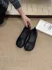 Nuevos Mocasines de Cuero de Cerdo con Punta Dividida Estilo Francés Simple Tacón Grueso para Mujer Otoño 2026
