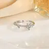 Anillo Popular Exquisito de Piedra Preciosa Ultra Brillante Nicho Lujo Ligero Personalizado para Mujer Abierto Ajustable Anillo de Gama Alta Venta al por Mayor