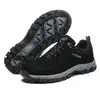 Novos Sapatos Masculinos Coreanos para Exterior de Primavera e Outono 2023 Sapatos de Montanhismo Sapatos de Viagem Sapatos Xadrez Grandes Alargados para Idosos