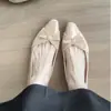 Primer Encuentro con los Nuevos Zapatos Slip-On de Charol Color Nude con Moño, de 5 cm de Altura para Mujer, Elegantes y Cómodos para el Trayecto Diario, Zapatos Mary Jane de Suela Suave
