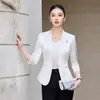 Estilo Novo Primavera e Outono Elegante Blazer de Cetim Acetato Acinturado de Alta Qualidade Sem Gola para Mulheres, Ol Top Cor de Café com Manga Três Quartos
