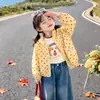 Chaqueta Amarilla de Lunares Estilo Coreano para Niñas Estilo Primavera/Otoño 2026 Nueva Llegada Moda Infantil Chaqueta Elegante para Niña Top