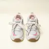 Zapatos para Niñas 2026 Otoño Nuevo Estilo Zapatos Suaves de Suela para Niños Zapatos de Papá Malla Superficial Zapatos Deportivos Casuales para Correr