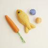 Brinquedo para Gato Autoentretenimento Gadget para Aliviar o Tédio Peixe com Catnip Varinha de Provocar Gato Palito de Mastigar Madeira com Catnip Brinquedo Durável para Gato
