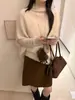 Estilo Coreano Temperamento 100% Lana Cepillada Cuello Semi Alto Manga Corta 26 Otoño Nueva Llegada Top Versátil para el Trabajo Prendas de Punto para Mujer