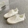 Vendas Diretas Transfronteiriças Tênis Brancos de Solado Grosso Novos para Primavera e Outono 2026 Tênis de Skate Retrô para Mulheres Tendência Versátil Nicho Calçados Casuais