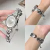 Correa de reloj universal para mujer de alta gama, tridimensional en forma de corazón, ajustable y elástica