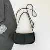 Bolso de Hombro con Remaches para Mujer Moda Otoño 2026, Bolso Nuevo Simple Retro de Media Luna, Bolso Cruzado Texturizado de Moda