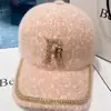 Boné de Baseball com Letra de Strass para Mulheres, Chapéu Quente de Outono e Inverno, Moda Coreana Versátil Boné Bico de Pato de Pelo de Visão Ins