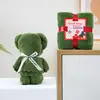 Toalha de flanela coral presente para as mãos toalha de urso criativa casamento de volta à loja de presentes rede de correspondência atacado noivado