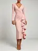 Vestido Midi Customizado 2026 Europeu e Americano de Gola V de Manga Longa, Acinturado, com Babados, um Traje Ajustado e que Valoriza a Silhueta para Ocasiões Formais