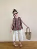 Verano 2025 Nuevo Estilo Coreano Ropa Infantil Niñas Diseño de Nicho Camisa de Concha Camisa sin Mangas Pantalones de Pierna Ancha de Encaje