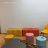 Taburete sofá de olas suave para guardería, sala de institución de formación, banco largo de forma especial, cabina de centro de educación temprana para niños