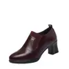Zapatos de cuero de tacón medio para mujer estilo británico, nuevo modelo otoño 2026, cuero suave, cómodos, antideslizantes, resistentes al desgaste, zapatos que aumentan la altura para madres